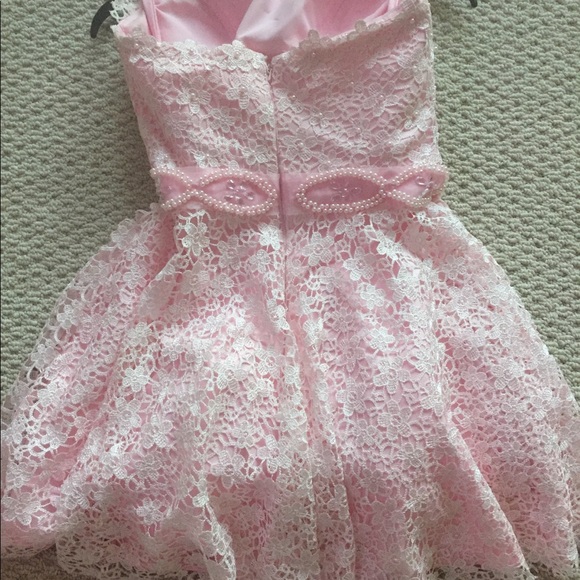 A - Line Sweetheart Short Lace Dress - Picture 4 of 6